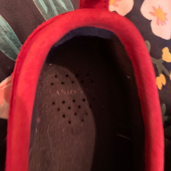 Lands end red quilted weather shoes . Worn about 6 x - Picture 3 of 4